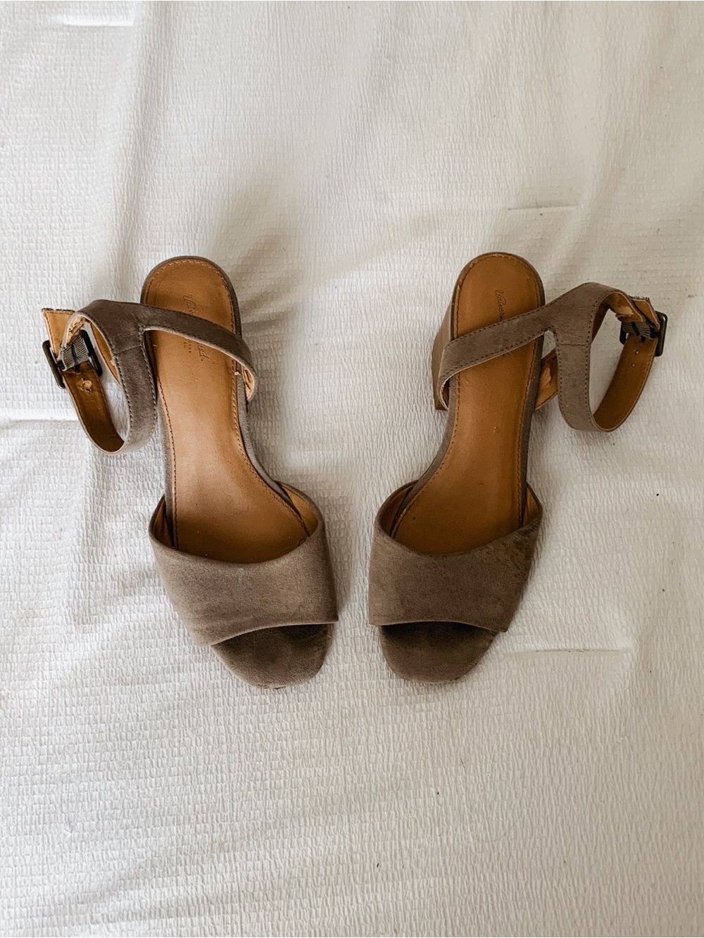 Universal Thread Taupe Ankle Strap Block Heel Sandals